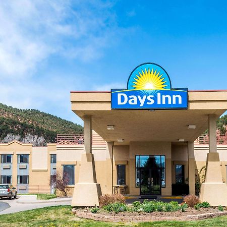 Days Inn By Wyndham Карбондейл Екстериор снимка