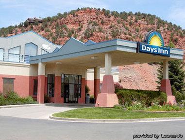 Days Inn By Wyndham Карбондейл Екстериор снимка