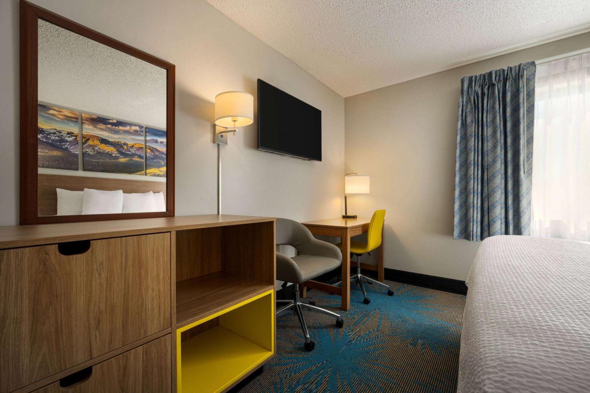 Days Inn By Wyndham Карбондейл Екстериор снимка