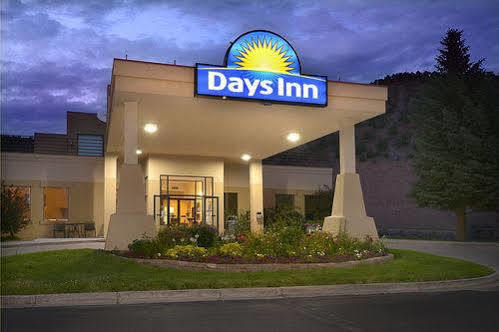 Days Inn By Wyndham Карбондейл Екстериор снимка